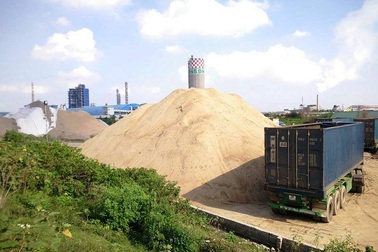 Hàng loạt “ông lớn” ngang nhiên vi phạm pháp luật đê điều!