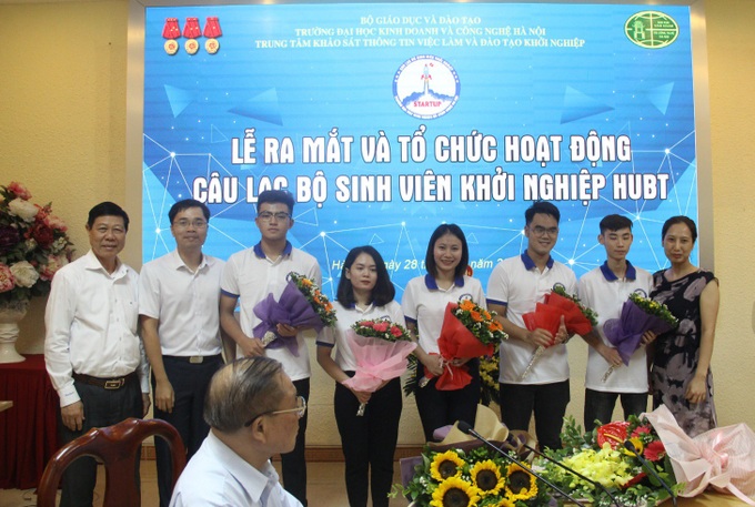 Lễ ra mắt và tổ chức hoạt động của CLB Sinh viên khởi nghiệp HUBT - Ảnh 7.