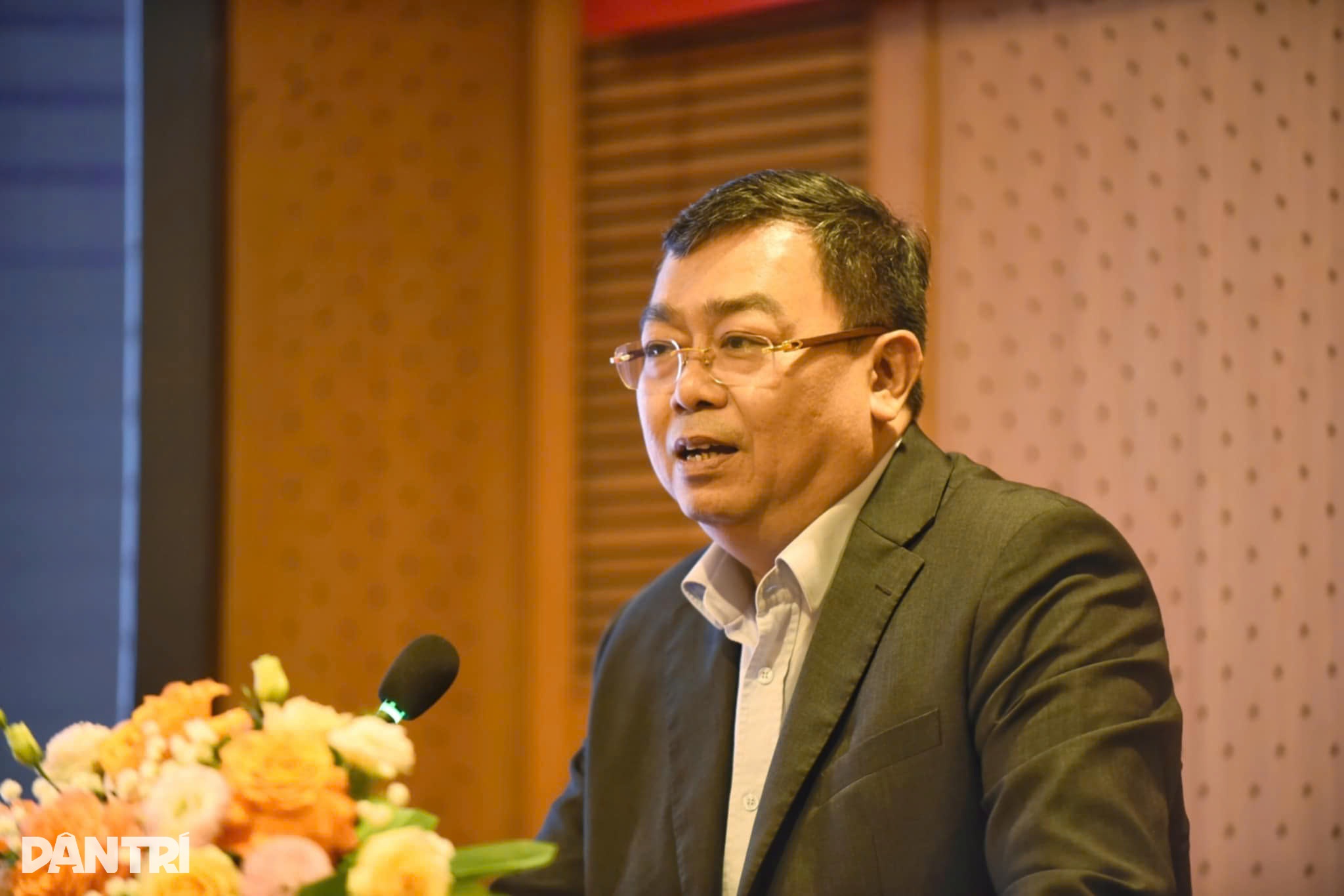Muốn cấm xe giường nằm cần lộ trình, tránh ảnh hưởng tới doanh nghiệp - 4 Muốn cấm xe giường nằm cần lộ trình, tránh ảnh hưởng tới doanh nghiệp - 4