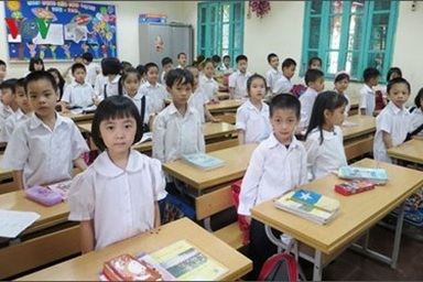 Đổi mới giáo dục phổ thông: Sách chưa, thầy chưa, sao thực hiện được?