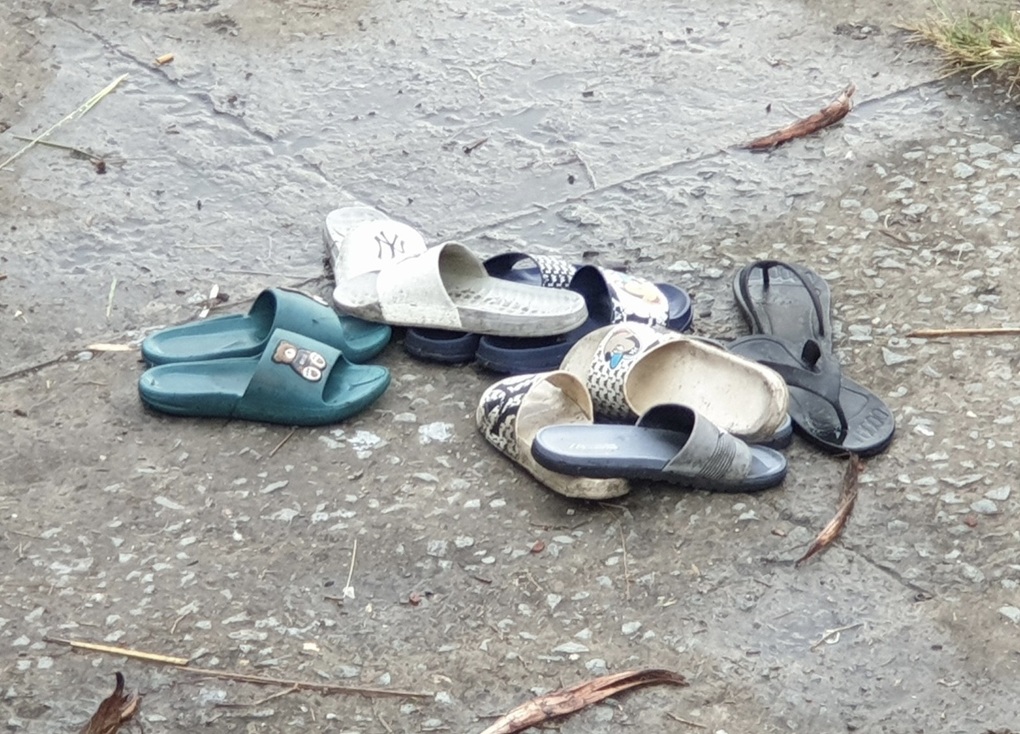 Nhóm thiếu niên rủ nhau tắm rạch, một người tử vong - 2 Nhóm thiếu niên rủ nhau tắm rạch, một người tử vong - 2