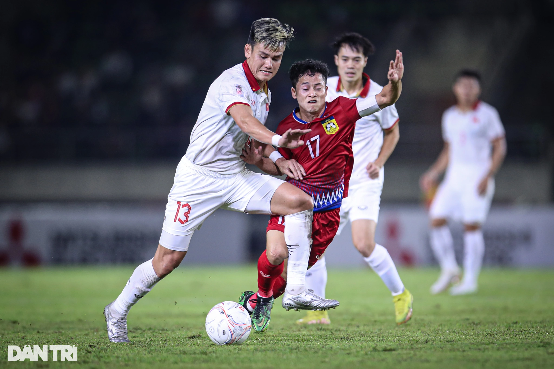 Tuyển Việt Nam thăng hoa, thắng đậm Lào set tennis 6-0 - 5 Tuyển Việt Nam thăng hoa, thắng đậm Lào set tennis 6-0 - 5