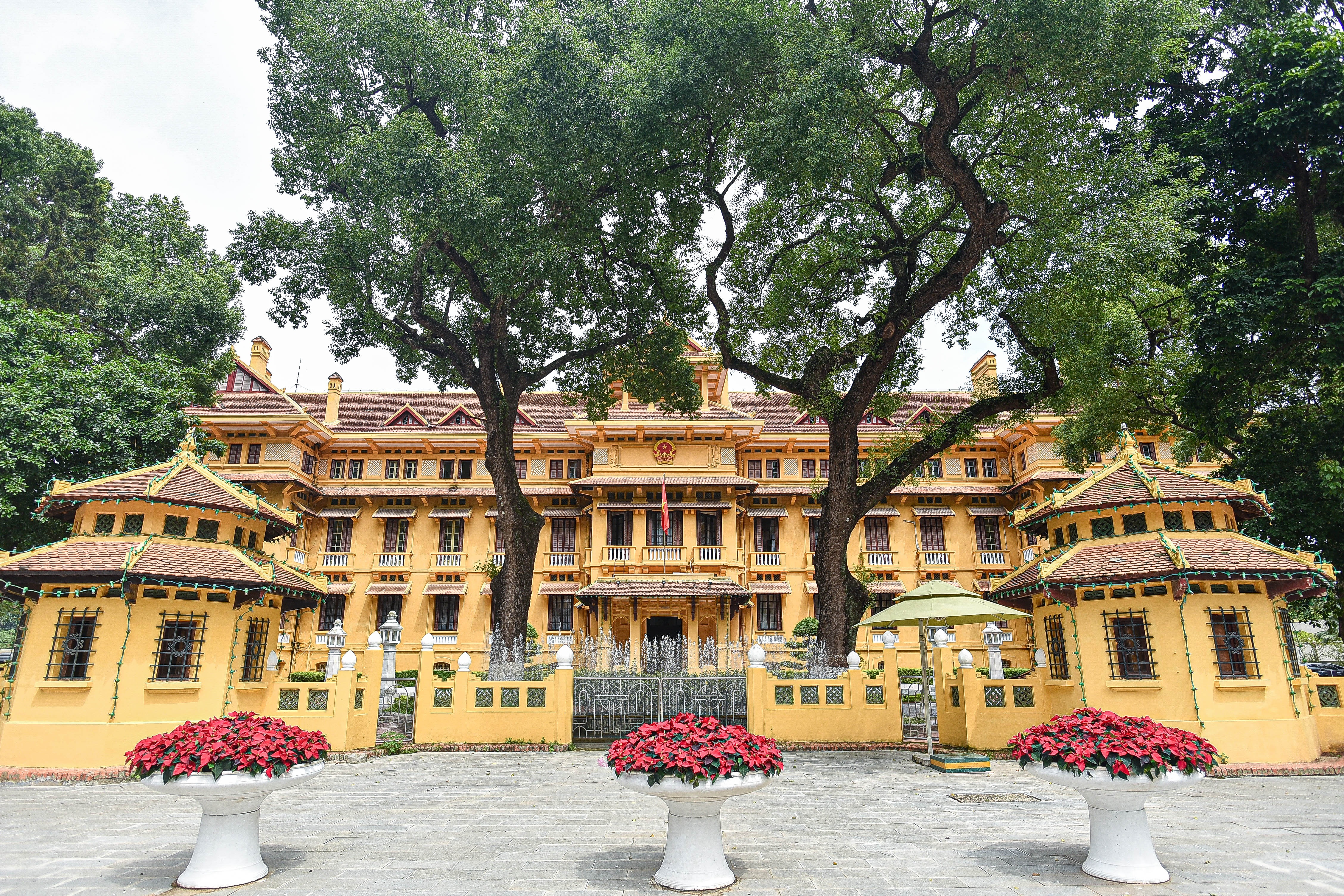 Chiêm ngưỡng tòa nhà 100 mái độc đáo bậc nhất Hà Nội - 18 Chiêm ngưỡng tòa nhà 100 mái độc đáo bậc nhất Hà Nội - 18