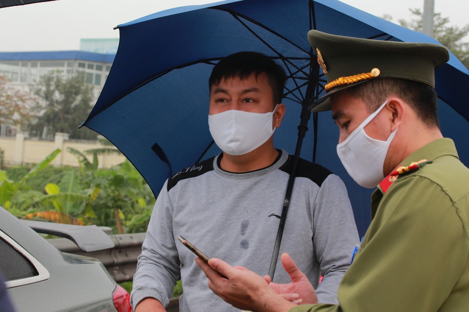 Tài xế bất ngờ với yêu cầu buộc quay đầu xe tại cao tốc Hà Nội - Hải Phòng - 6