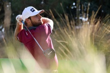 Đẳng cấp giúp Tyrell Hatton tiếp tục dẫn đầu CJ Cup