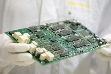 Toyota tạm dừng sản xuất tại hai nhà máy do thiếu chip bán dẫn