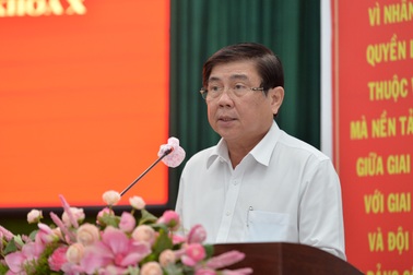 Chủ tịch TPHCM nói về ca Covid-19 chưa rõ nguồn lây ở chung cư Sunview Town