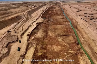 Tòa nhà chọc trời dài 170km cao 500m đang được thi công giai đoạn đầu tiên