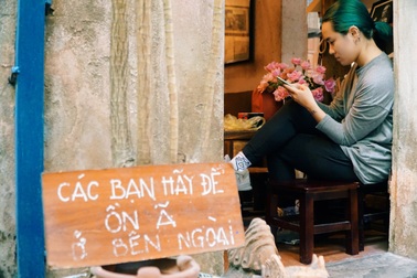 Quán cà phê "sống chậm" dành cho những tín đồ nhạc Trịnh