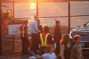 Bill Gates đã sẵn sàng gặp lại vợ cũ để tổ chức hôn lễ cho con gái