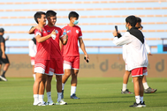 Cầu thủ U23 Philippines khen mặt sân Việt Trì, tự tin vào bán kết SEA Games