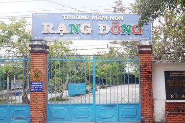 Cà Mau: Buộc thôi việc nữ Hiệu trưởng tự ý bỏ việc nghi vì nợ nần