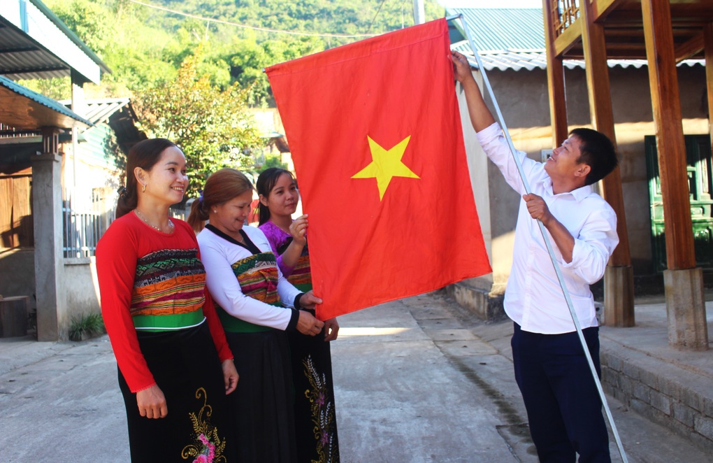 Bảo tồn, phát huy giá trị văn hóa truyền thống - 2 Bảo tồn, phát huy giá trị văn hóa truyền thống - 2