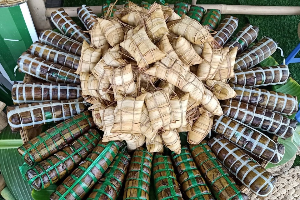 Rực rỡ sắc màu bánh dân gian Nam Bộ hội tụ ở tỉnh cực Nam Tổ quốc - 1 Rực rỡ sắc màu bánh dân gian Nam Bộ hội tụ ở tỉnh cực Nam Tổ quốc - 1