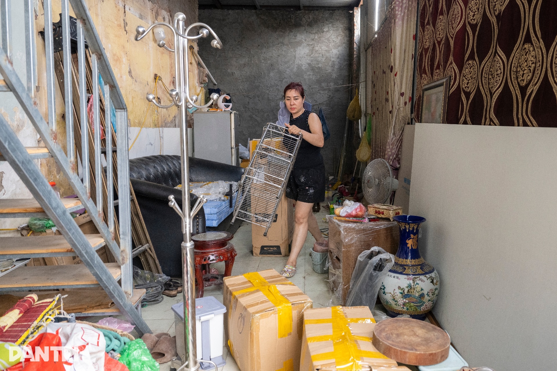 Người dân hối hả dọn nhà, nhường đất cho dự án bãi đỗ xe trên Vành đai 1 - 7