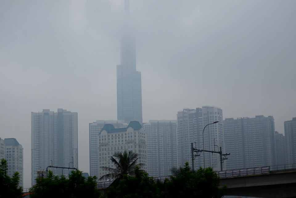 Sương mù Sài Gòn.jpg Sương mù Sài Gòn.jpg