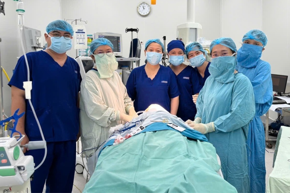 Chơi trước nhà, bé trai 5 tuổi bị chó béc-giê cắn biến dạng mặt nặng nề - 1 Chơi trước nhà, bé trai 5 tuổi bị chó béc-giê cắn biến dạng mặt nặng nề - 1