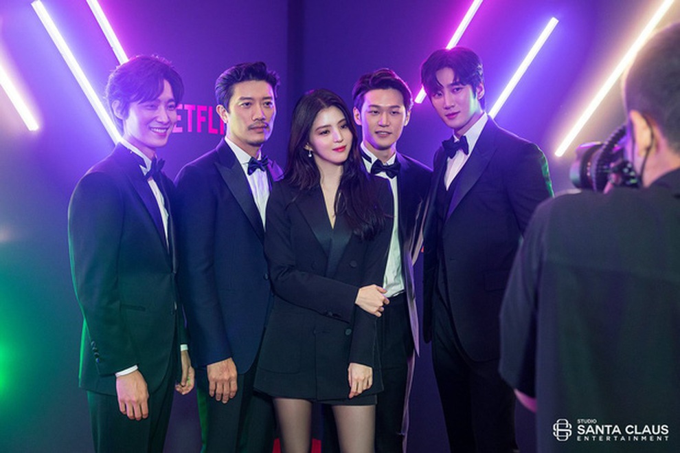 Ngoài Han So Hee, My Name còn chiếm hữu dàn trình diễn viên đặc biệt phẩm - 1 Ngoài Han So Hee, My Name còn chiếm hữu dàn trình diễn viên đặc biệt phẩm - 1