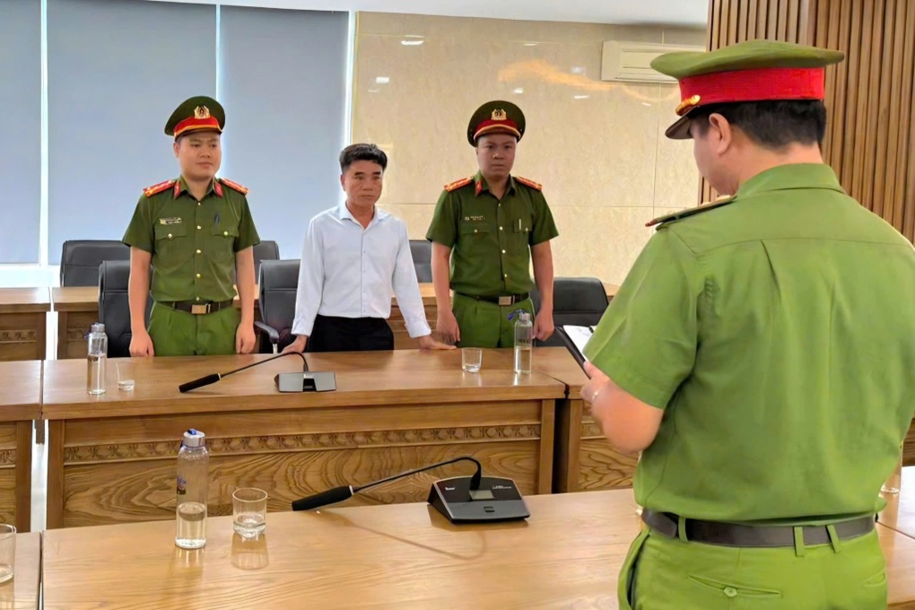 Khởi tố giám đốc công ty sản xuất 11.000 hũ yến sào không đúng chất lượng - 1