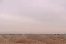 Khoảnh khắc Iran ồ ạt phóng thử 16 tên lửa "nắn gân" Israel