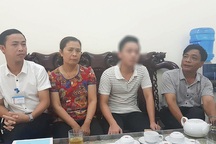 Phê bình Chủ tịch xã ký bút phê “chưa chấp hành” vào lý lịch tân sinh viên