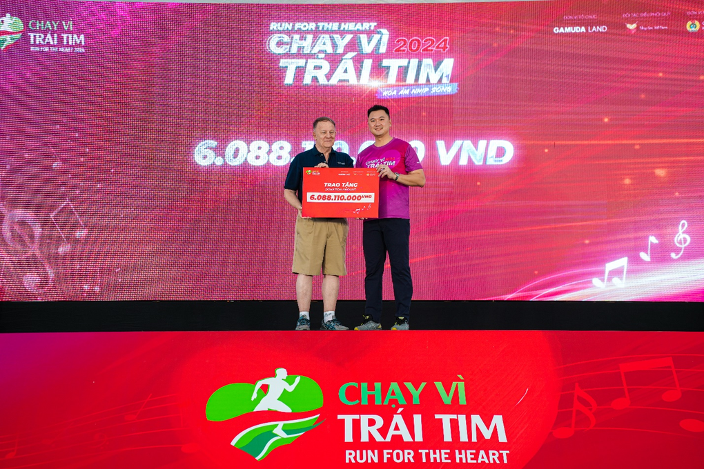 Nhìn lại những khoảnh khắc đẹp của sự kiện Chạy vì trái tim 2024 - 10 Nhìn lại những khoảnh khắc đẹp của sự kiện Chạy vì trái tim 2024 - 10