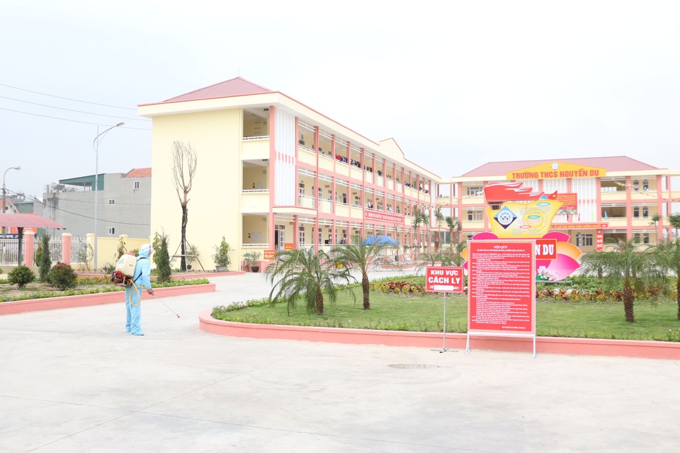 Quảng Ninh: Ghi nhận thêm 4 trường hợp mắc Covid-19 - 1 Quảng Ninh: Ghi nhận thêm 4 trường hợp mắc Covid-19 - 1