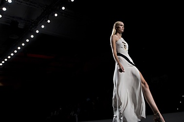 Tại sao người mẫu siêu gầy sẽ không bao giờ “hết mốt”?