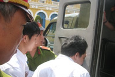 Xuất hiện tình tiết mới