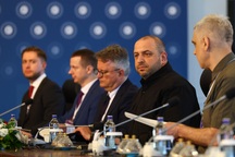 Điểm bất thường trong đề xuất hòa bình của Ukraine gửi cho Nga