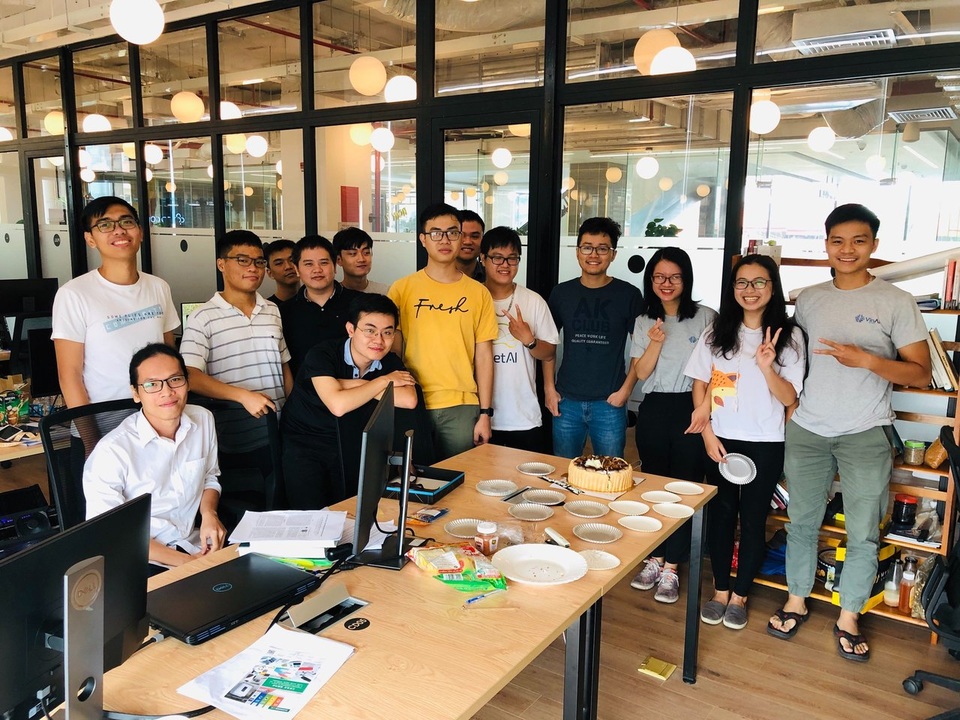 Thực tập sinh VinAI và hành trình không tưởng tới đỉnh cao nghiên cứu - 2 Thực tập sinh VinAI và hành trình không tưởng tới đỉnh cao nghiên cứu - 2