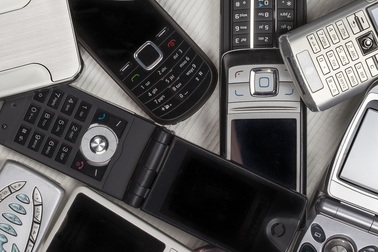 Nokia 1100, Moto RAZR và những chú "dế" độc đáo trước kỷ nguyên smartphone