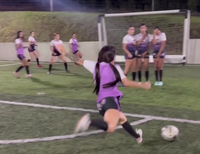 ក្រុមបាល់ទាត់សិចស៊ីបំផុតលើពិភពលោក បង្កការភ្ញាក់ផ្អើលជាមួយក្រុមតារាម៉ូដែលល្បីៗ - ៥ Đội bóng gợi cảm nhất thế giới, gây sốt vì toàn người mẫu đình đám - 5