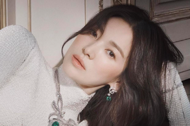 Song Hye Kyo: Một năm kiếm 3 triệu USD, tiết lộ người quan trọng nhất
