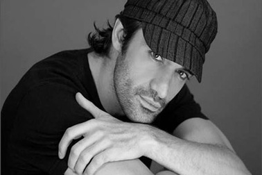 Người đàn ông hấp dẫn  