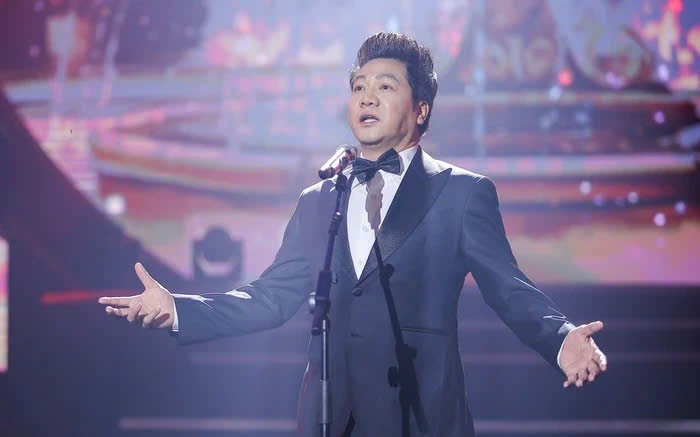 People's Artist Quoc Hung and Dang Duong sing songs praising spring and the country - 1 NSND Quốc Hưng, Đăng Dương hát ca khúc ca ngợi mùa xuân, đất nước - 1