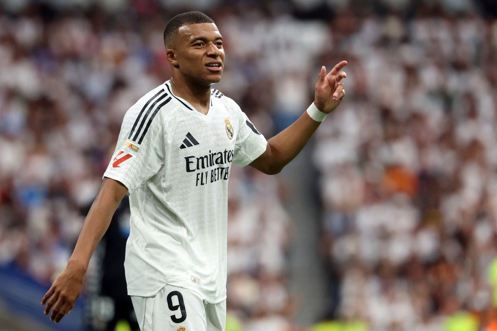 Mbappe vô duyên, Real Madrid vẫn thắng đậm đội bóng của Ronaldo Nazario - 1