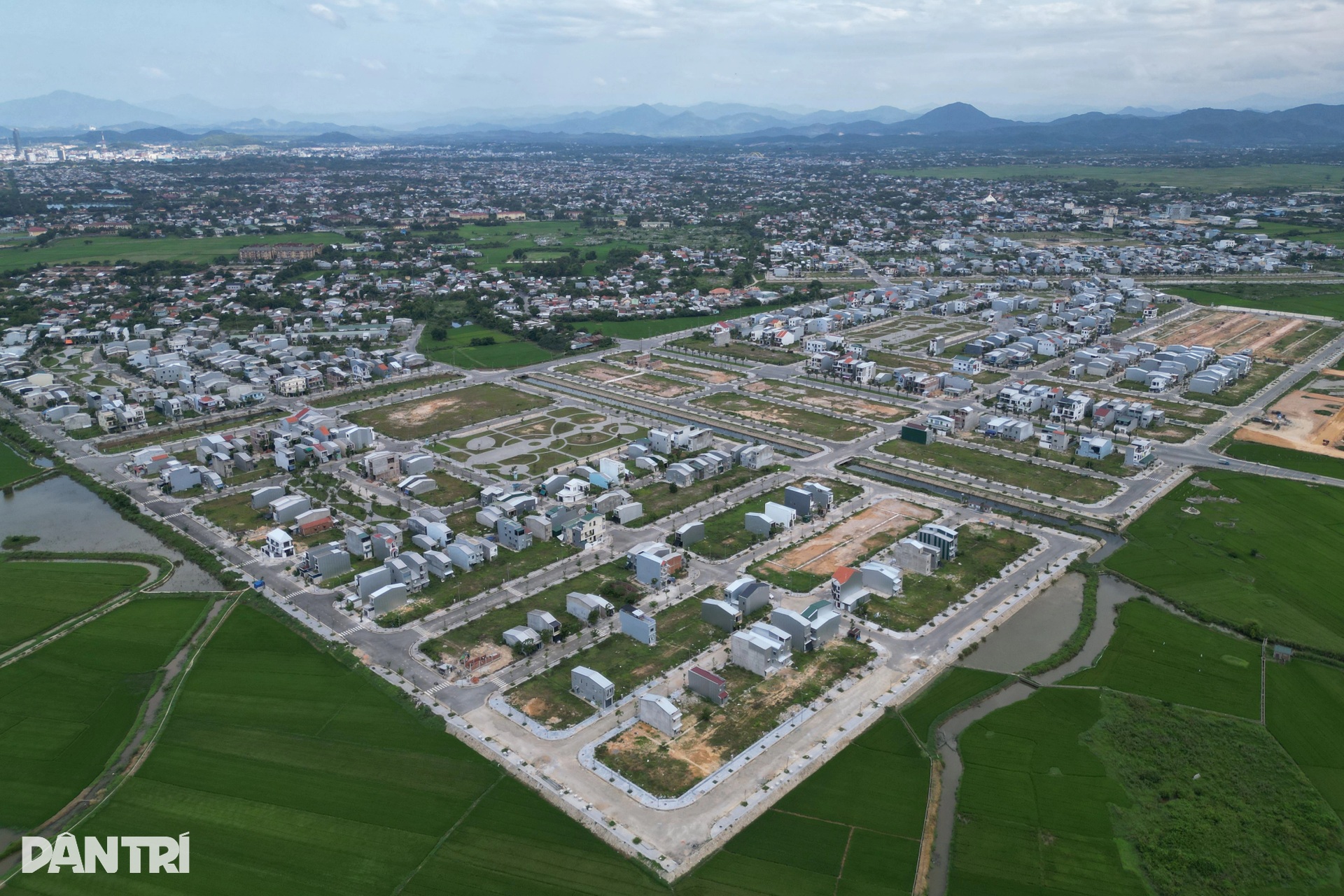 Hiện trạng khu vực 1 di tích Kinh thành Huế sau đề án di dời dân cư lịch sử - 4 Hiện trạng khu vực 1 di tích Kinh thành Huế sau đề án di dời dân cư lịch sử - 4