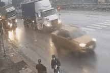 Tài xế điều khiển xe rời khỏi hiện trường sau khi gây tai nạn chết người