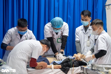 Ca trực Tết trăm lần "báo động" cứu bệnh nhân