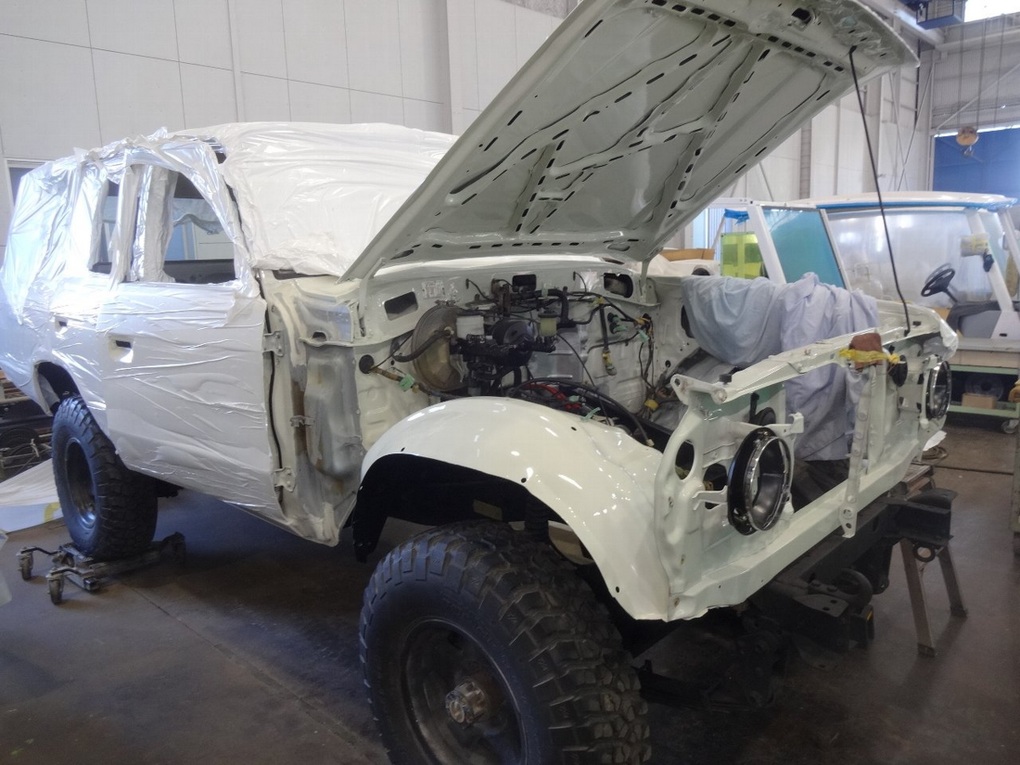 Hô biến một chiếc Toyota Land Cruiser từ xe han gỉ thành xe điện - 9 Hô biến một chiếc Toyota Land Cruiser từ xe han gỉ thành xe điện - 9