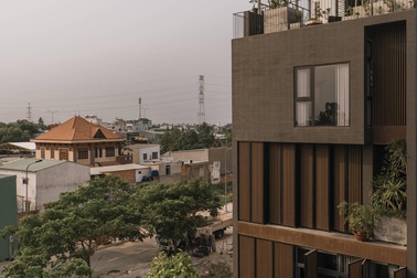 Cuộc sống bình yên trong ngôi nhà ngập tràn nắng gió ở ngoại ô Sài Gòn