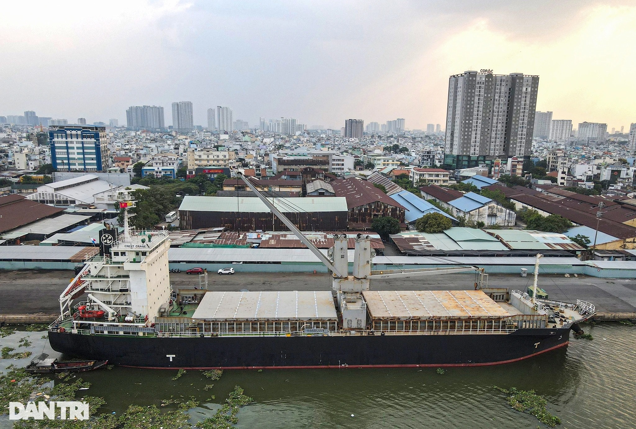 Cận cảnh 6 toa tàu Metro Số 1 cập cảng Khánh Hội ở TPHCM - 1 Cận cảnh 6 toa tàu Metro Số 1 cập cảng Khánh Hội ở TPHCM - 1