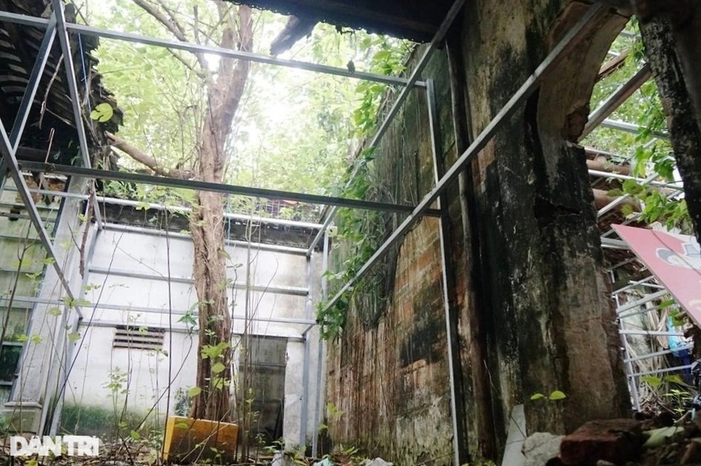 Di tích Hoa Thương Hội Quán giữa thành phố chờ ngày đổ sập - 2 Di tích Hoa Thương Hội Quán giữa thành phố chờ ngày đổ sập - 2