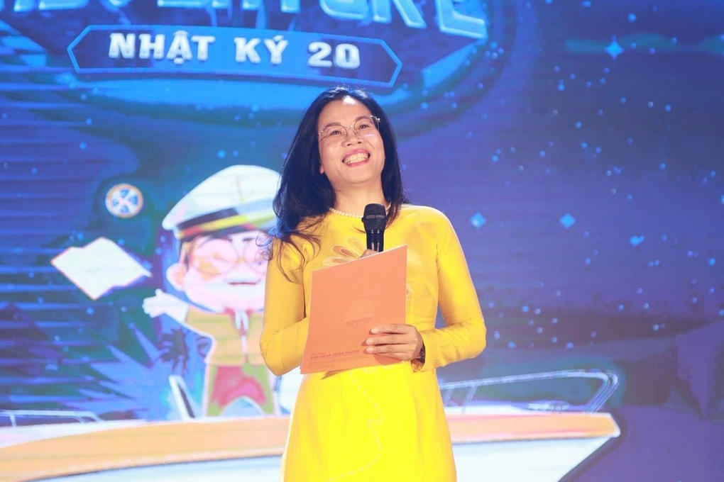 Bùng nổ đêm nhạc chào tân sinh viên tại Học viện Báo chí và Tuyên truyền - 1 Bùng nổ đêm nhạc chào tân sinh viên tại Học viện Báo chí và Tuyên truyền - 1