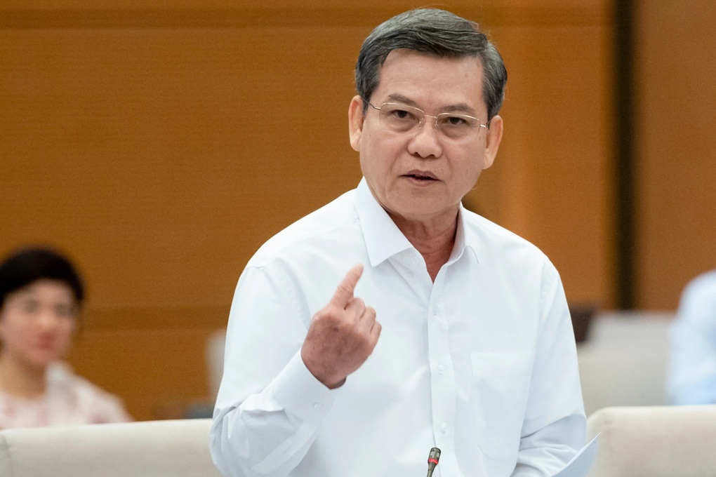 Chánh án Lê Minh Trí thông tin “2 biến động rất mạnh” của ngành tòa án - 3 Chánh án Lê Minh Trí thông tin “2 biến động rất mạnh” của ngành tòa án - 3