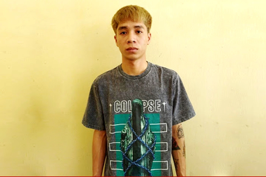 Tống tiền phụ nữ bằng clip nhạy cảm