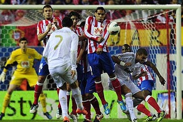 Derby thành Madrid với những siêu phẩm để đời