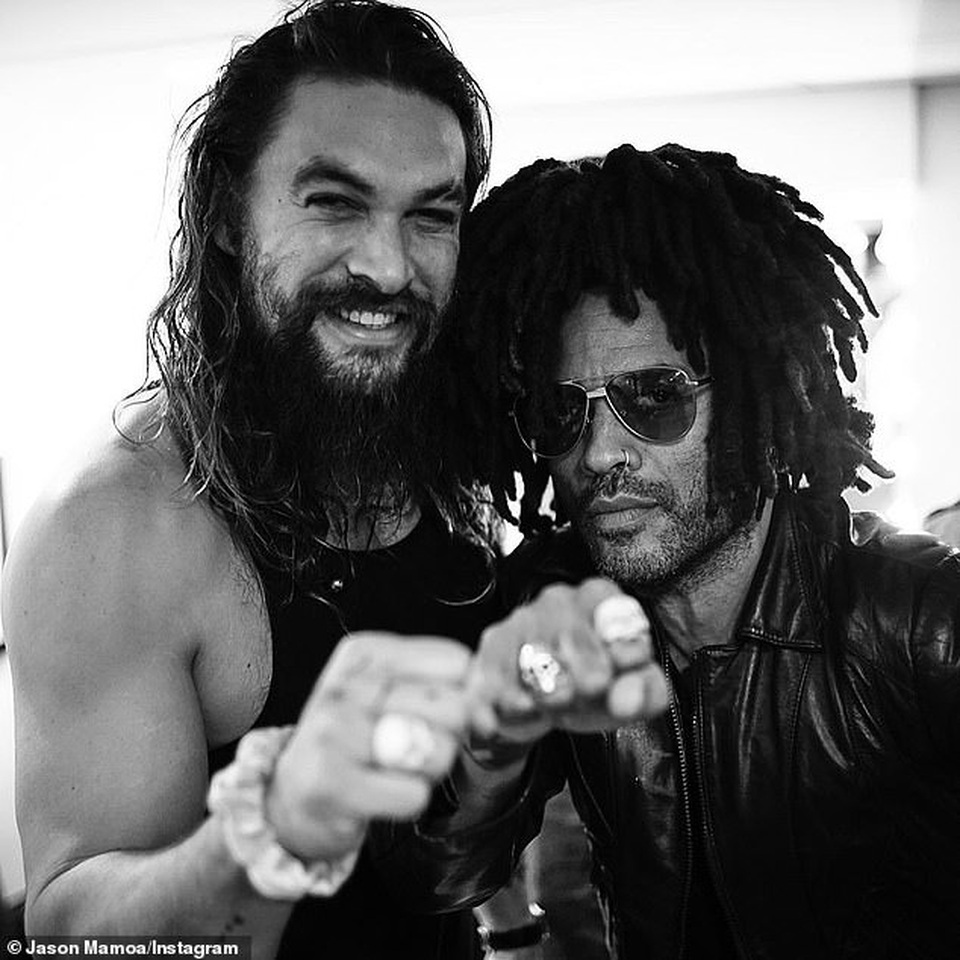 Lenny Kravitz vẫn thân thiết với vợ cũ và chồng mới của vợ - 2 Lenny Kravitz vẫn thân thiết với vợ cũ và chồng mới của vợ - 2