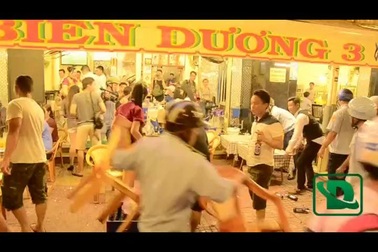 Lãnh đạo quận 1 ra quân “đòi” lại vỉa hè đêm cuối tuần